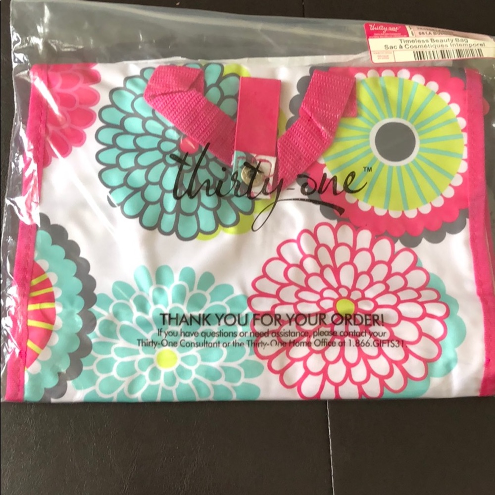 thirty-one timeless beauty bag